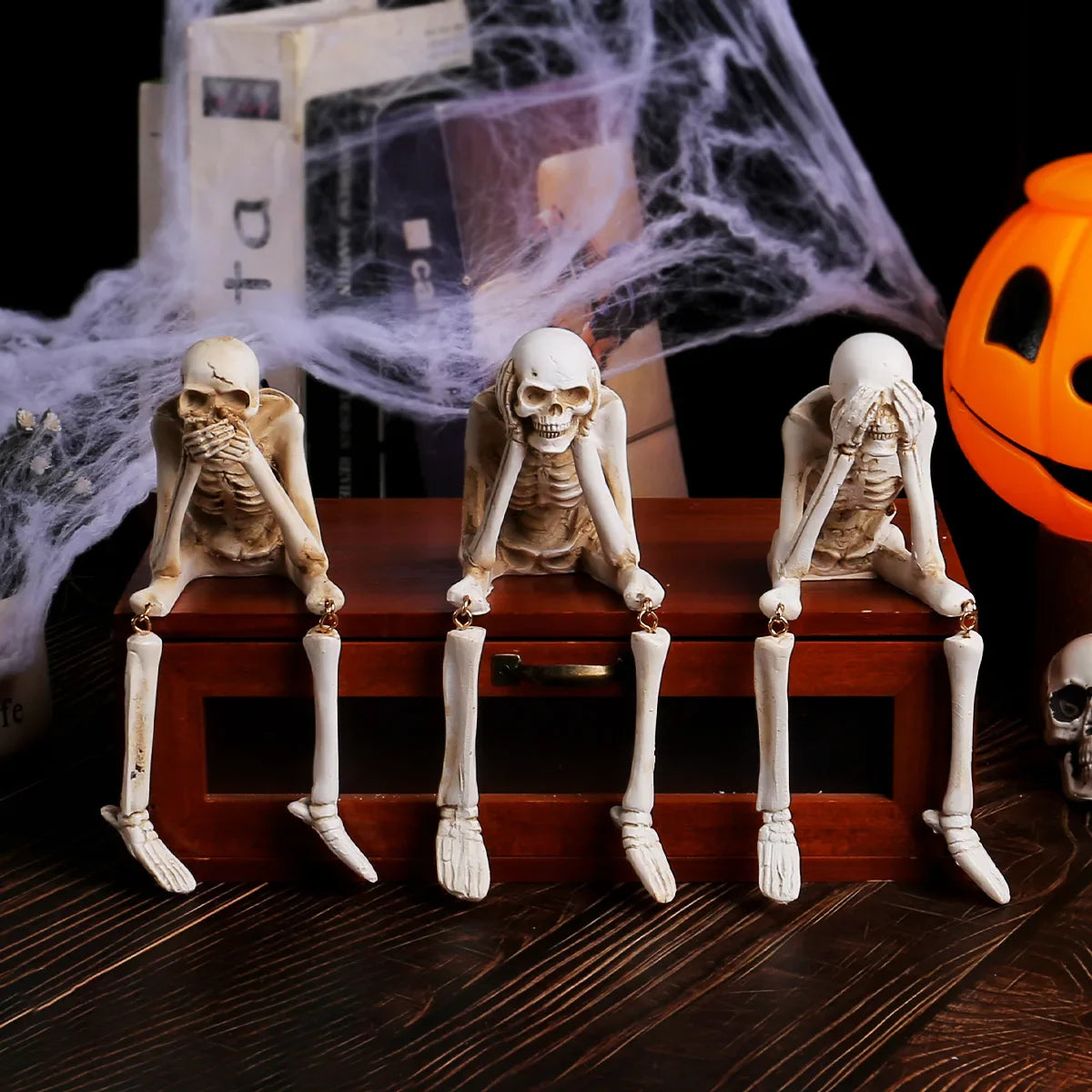 Realistic Human Skeleton Model - 85cm Halloween Decoration for Scary Party, Haunted House, Goth Home, Graduation Decor, Medical