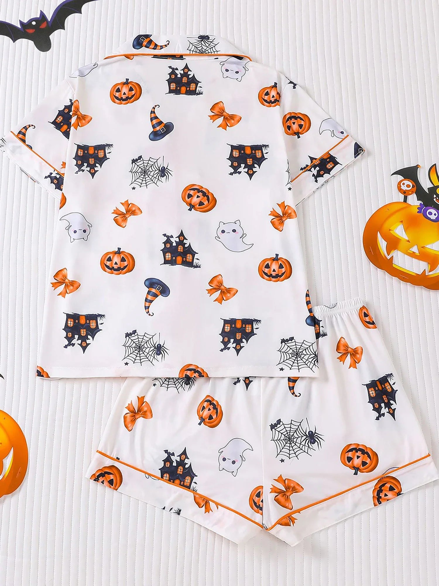 Women Halloween Pajama Set Pumpkin Print Short Sleeve Button Closure Top with Shorts Sleepwear Loungewear
